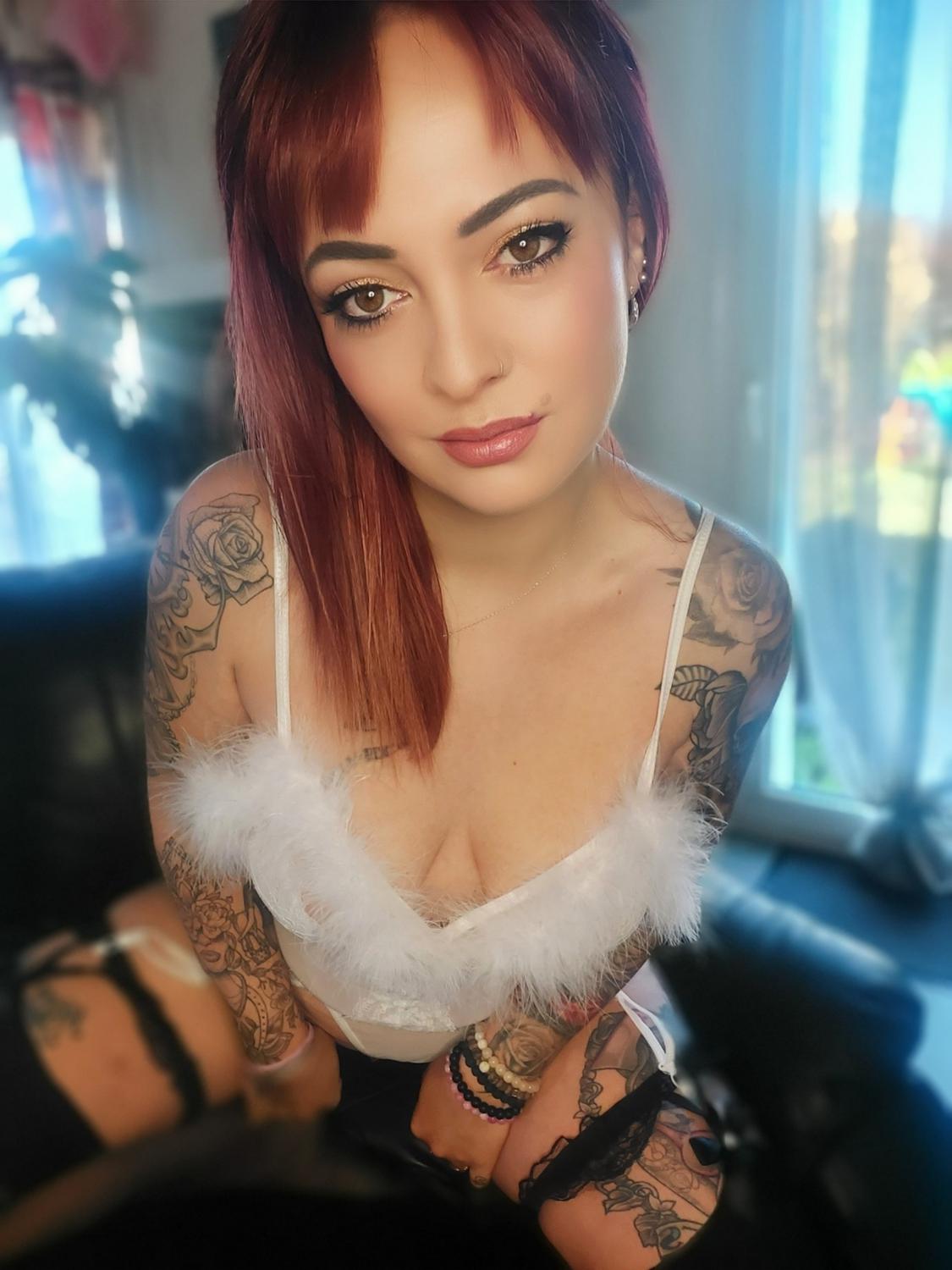 Lola_inked's media
