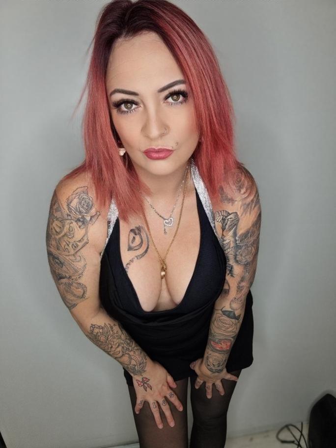 Lola_inked's media