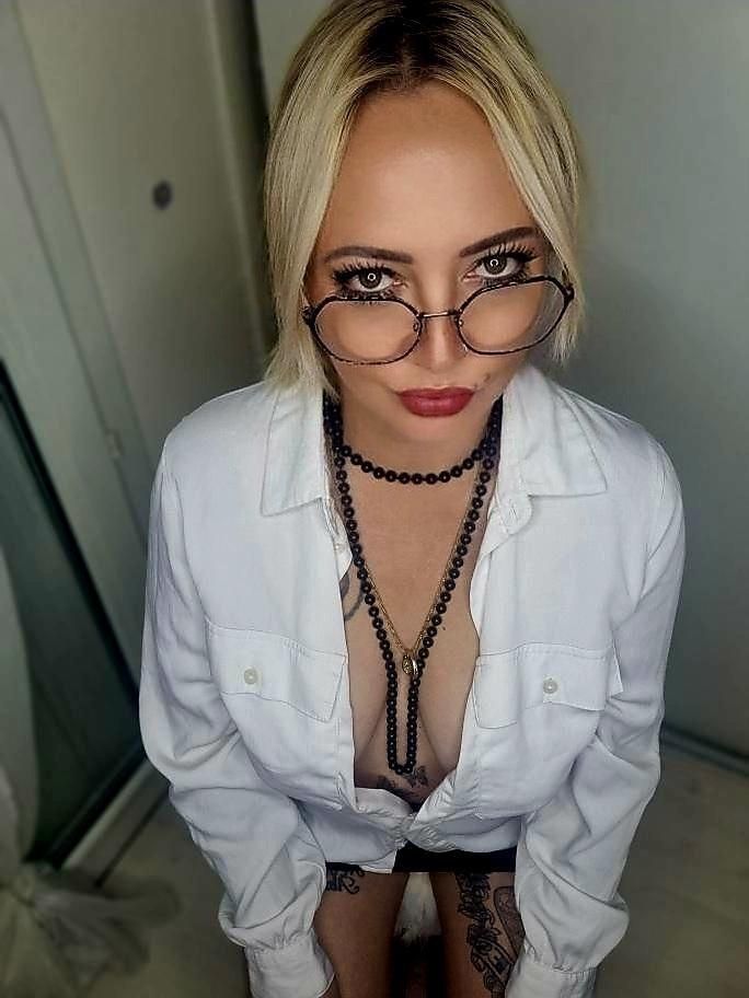Lola_inked's media
