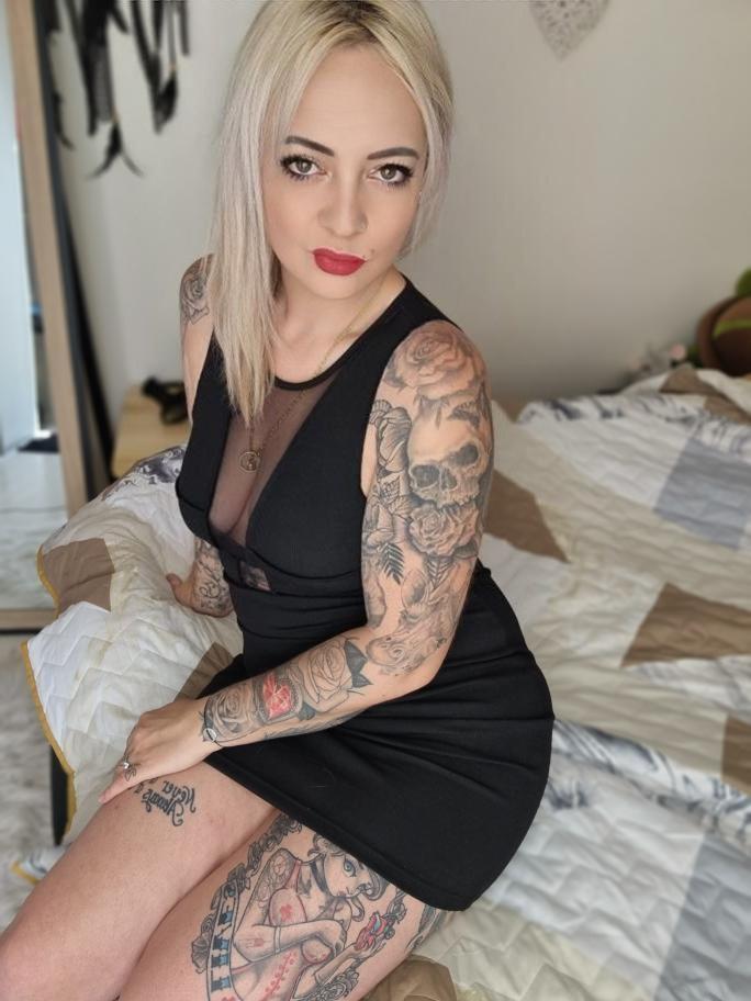 Lola_inked's media