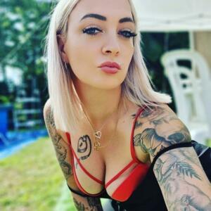 Lola_inked's media