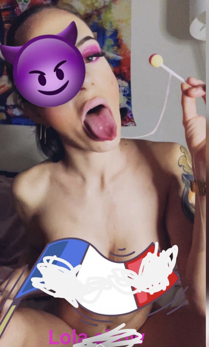 Lola_show__'s media