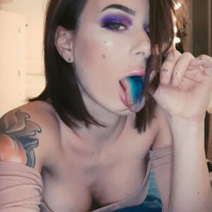Lola_show__'s media