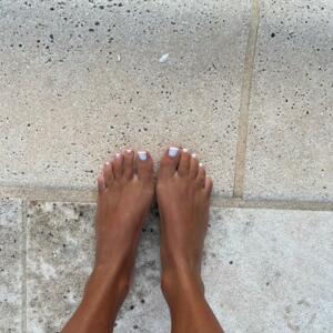 Lolabodyshape_and_feets's media