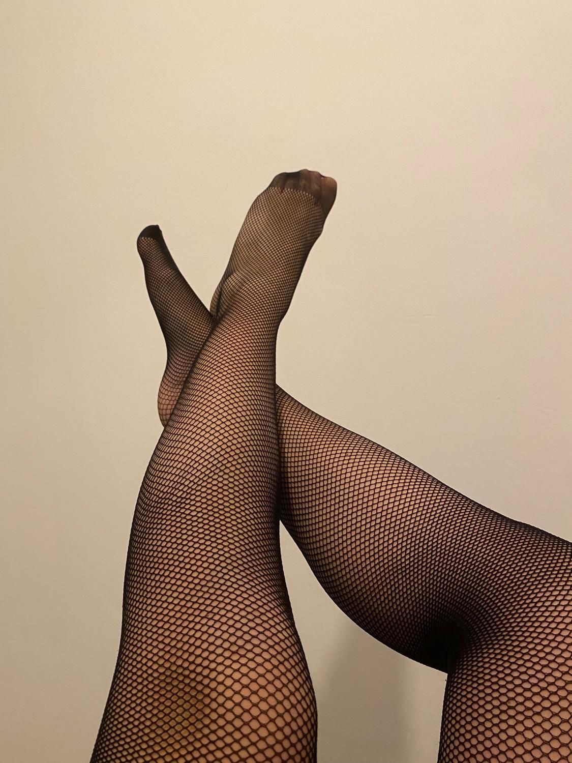 Lolafeet27's media