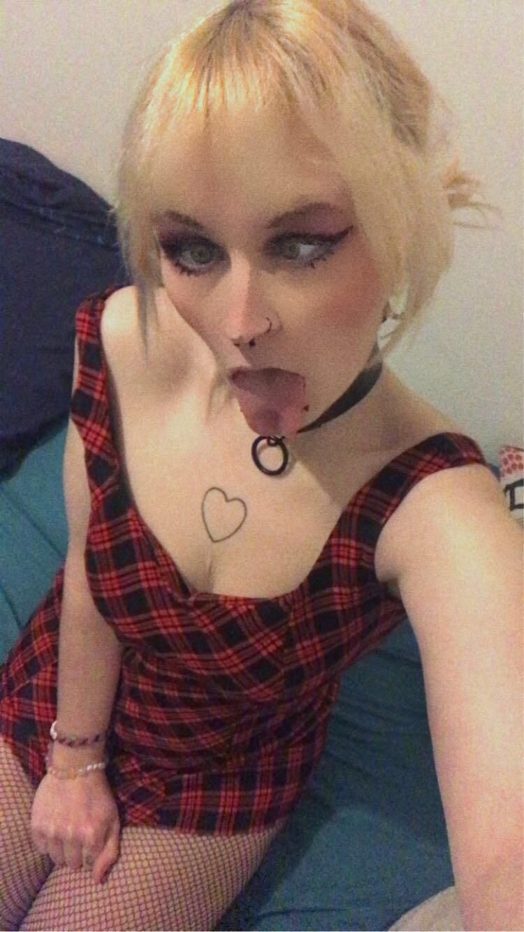Lolahysteria's media