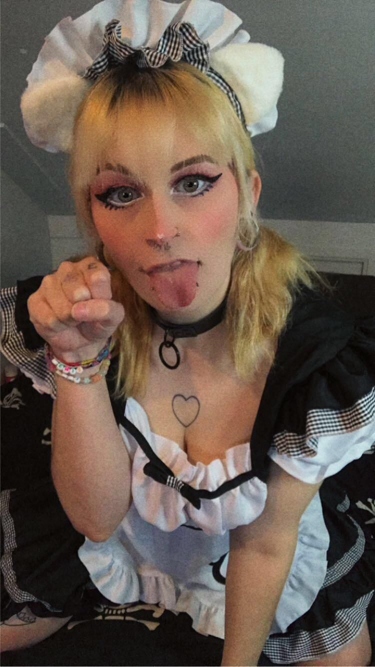 Lolahysteria's media