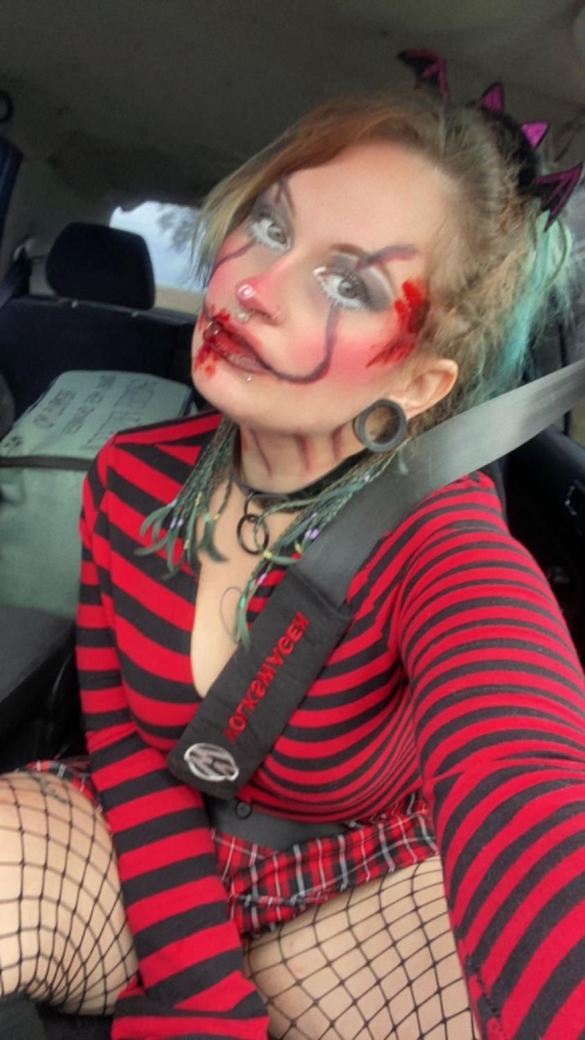 Lolahysteria's media