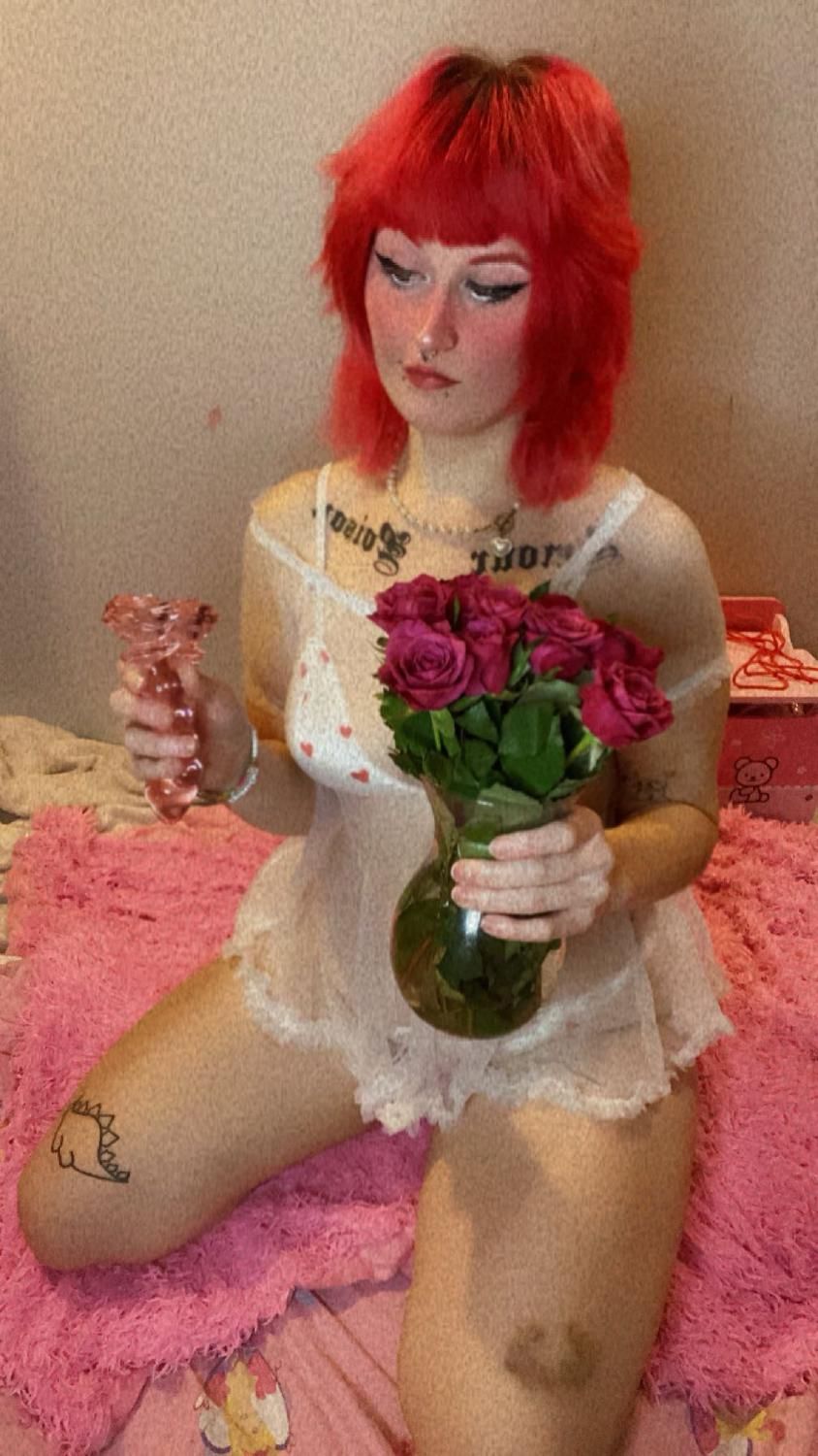 Lolahysteria's media