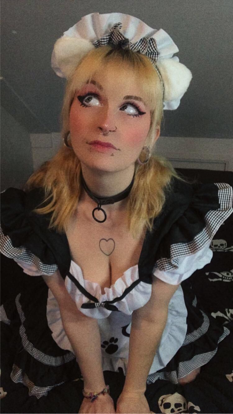 Lolahysteria's media