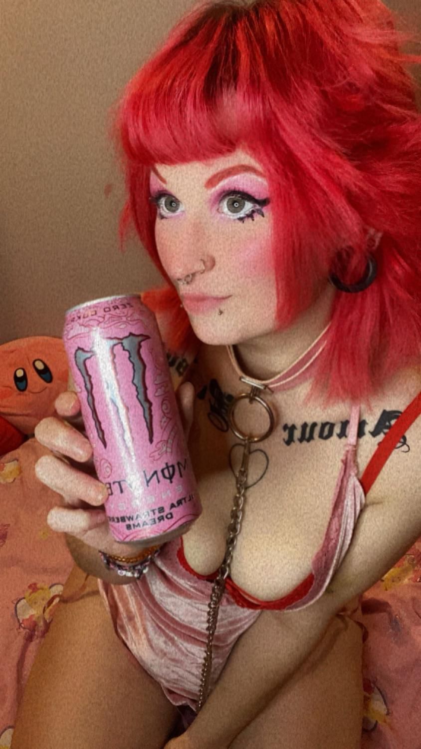 Lolahysteria's media