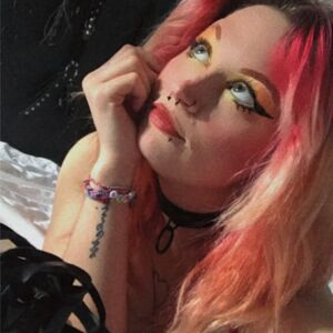 Lolahysteria's media