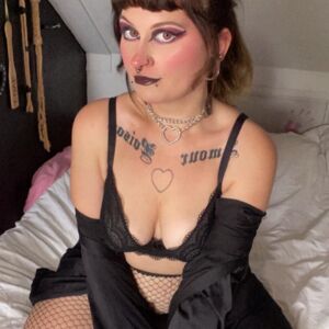 Lolahysteria's media
