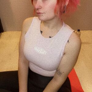 Lolahysteria's media