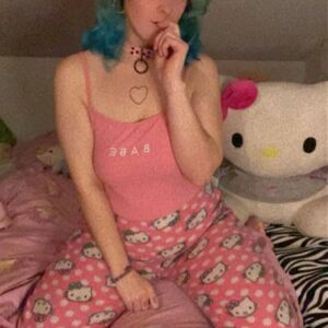 Lolahysteria's media