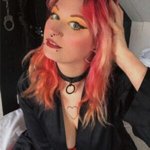 Lolahysteria's media