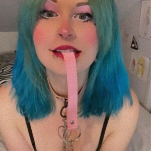 Lolahysteria's media