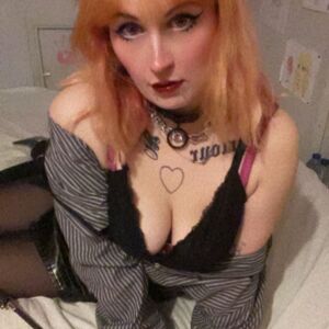 Lolahysteria's media