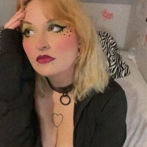 Lolahysteria's media