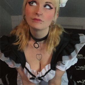 Lolahysteria's media