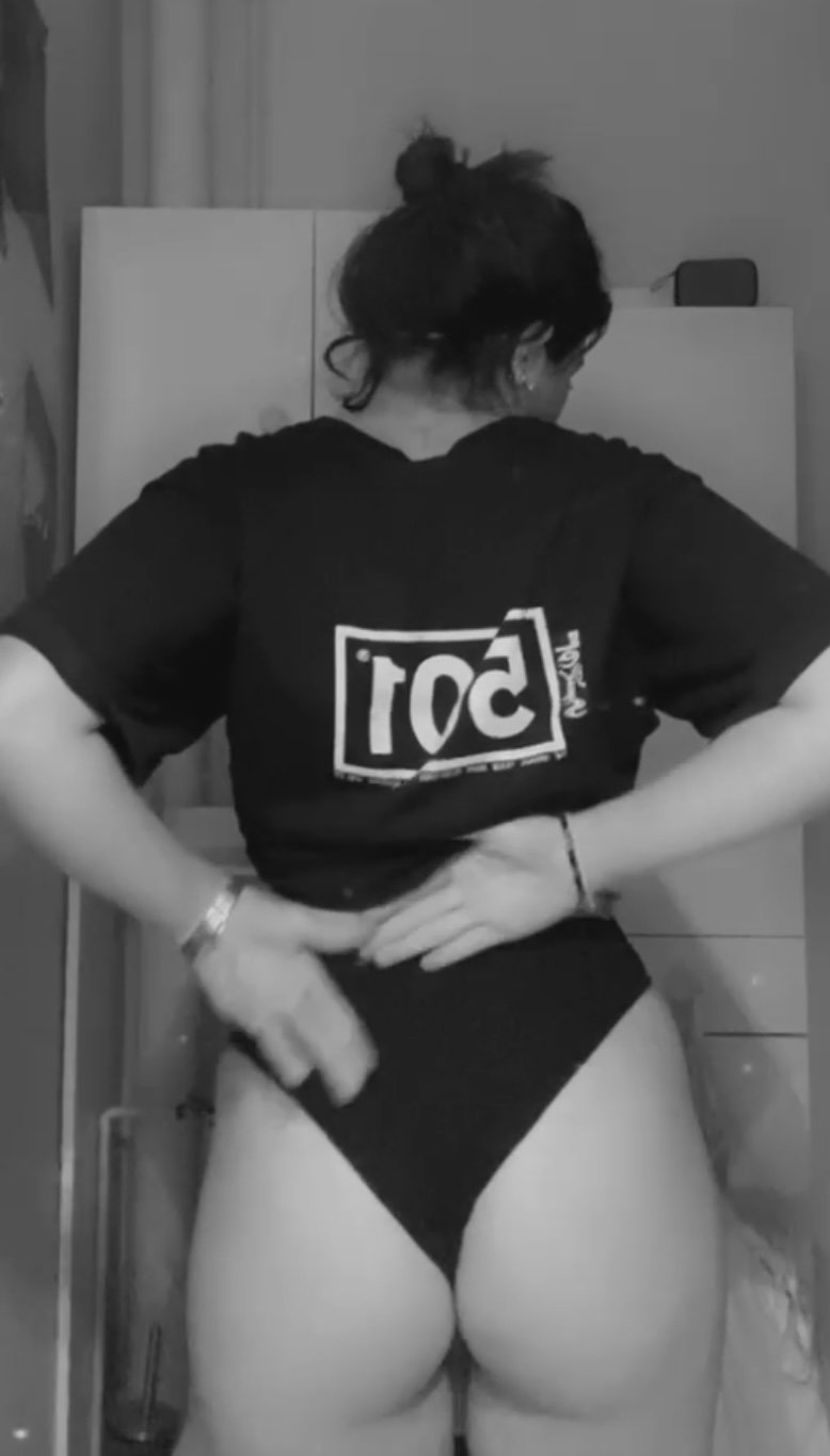 Lolapartyx's media