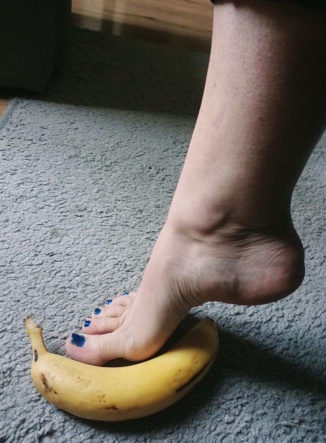 Lollyfeetlove's media