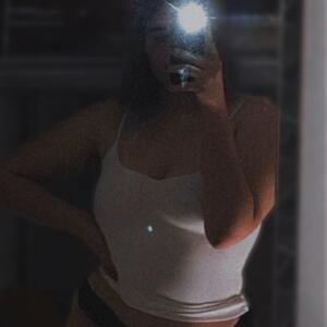 Lonely-girl's media