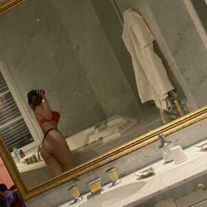 Lorna_'s media