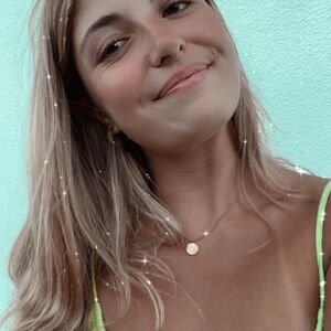 _louisee_'s media
