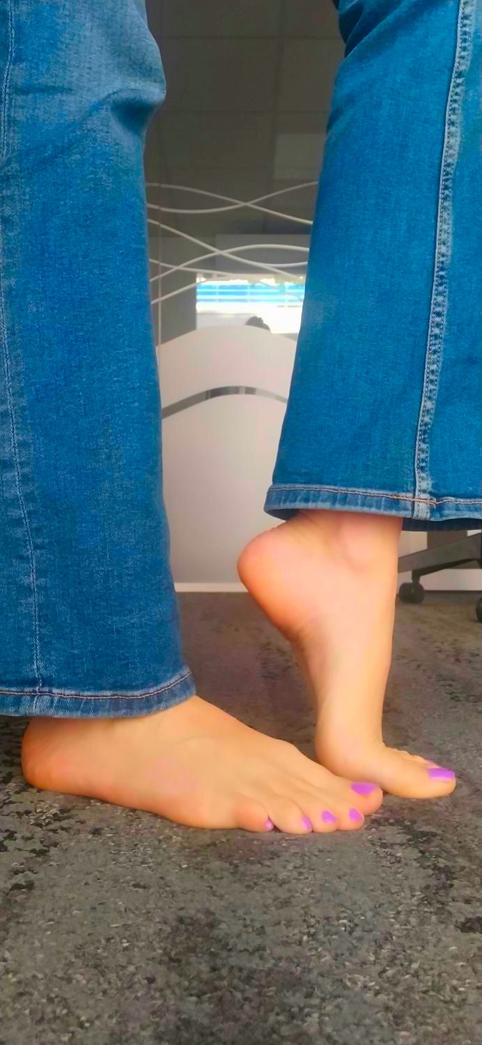 Lova_xfeet's media