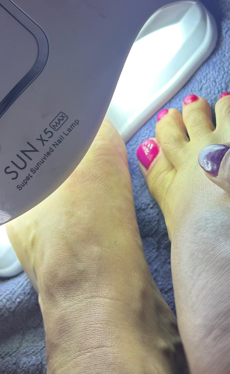Loveathenasfeet's media