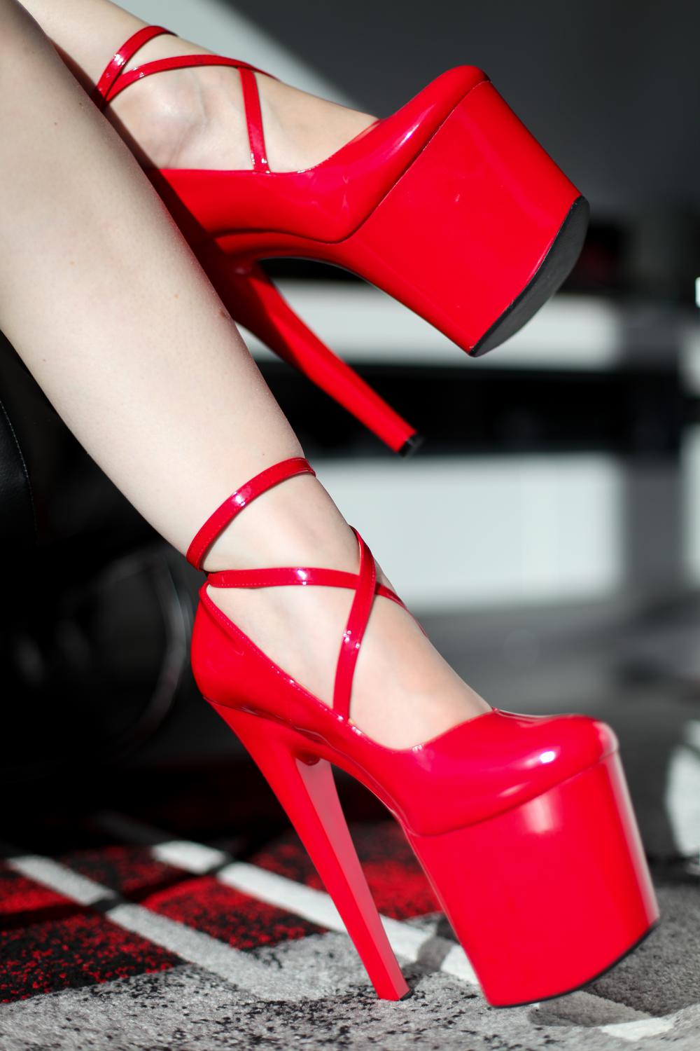 Loveheels's media