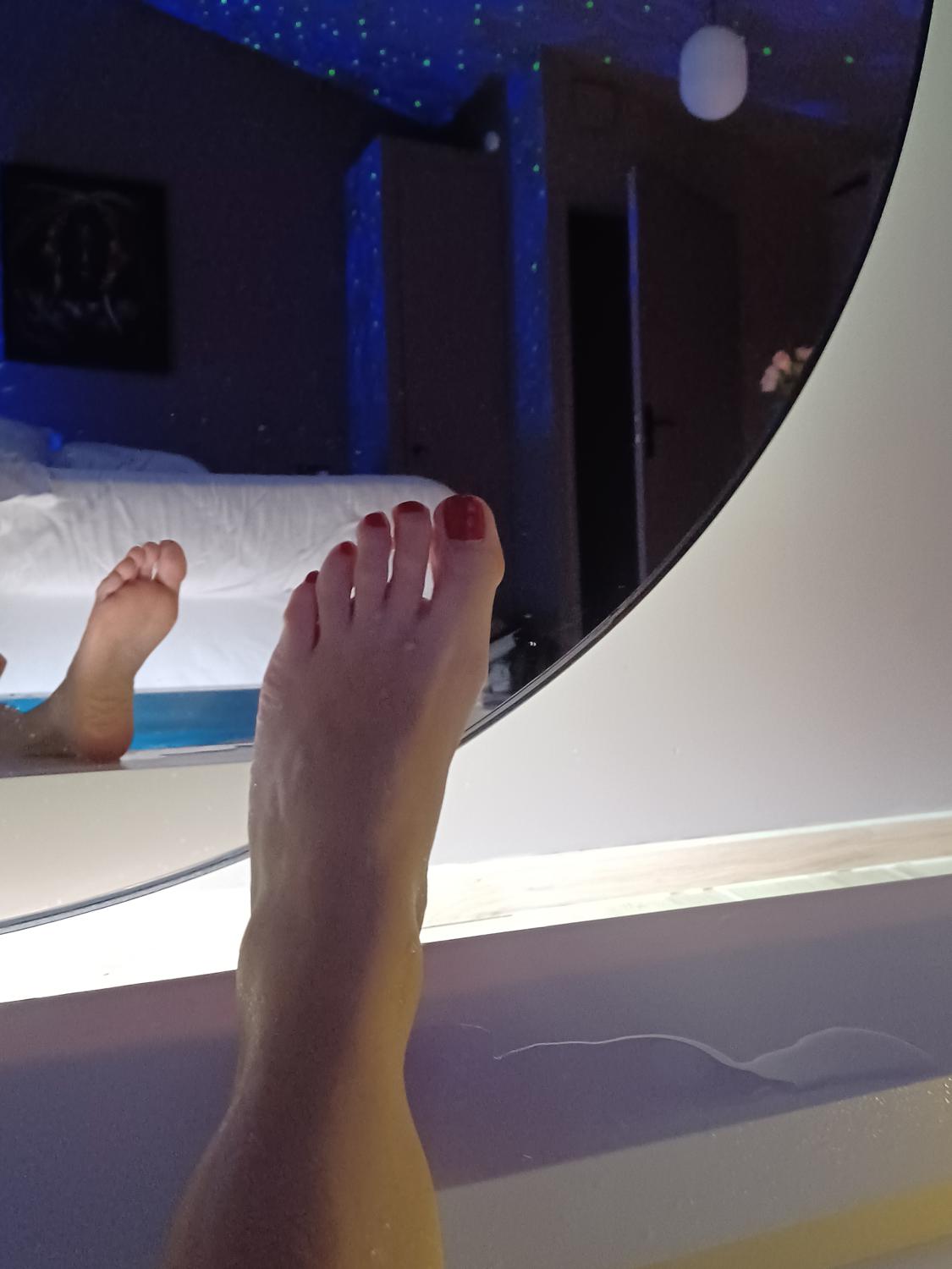 Lovely-feet-dream's media