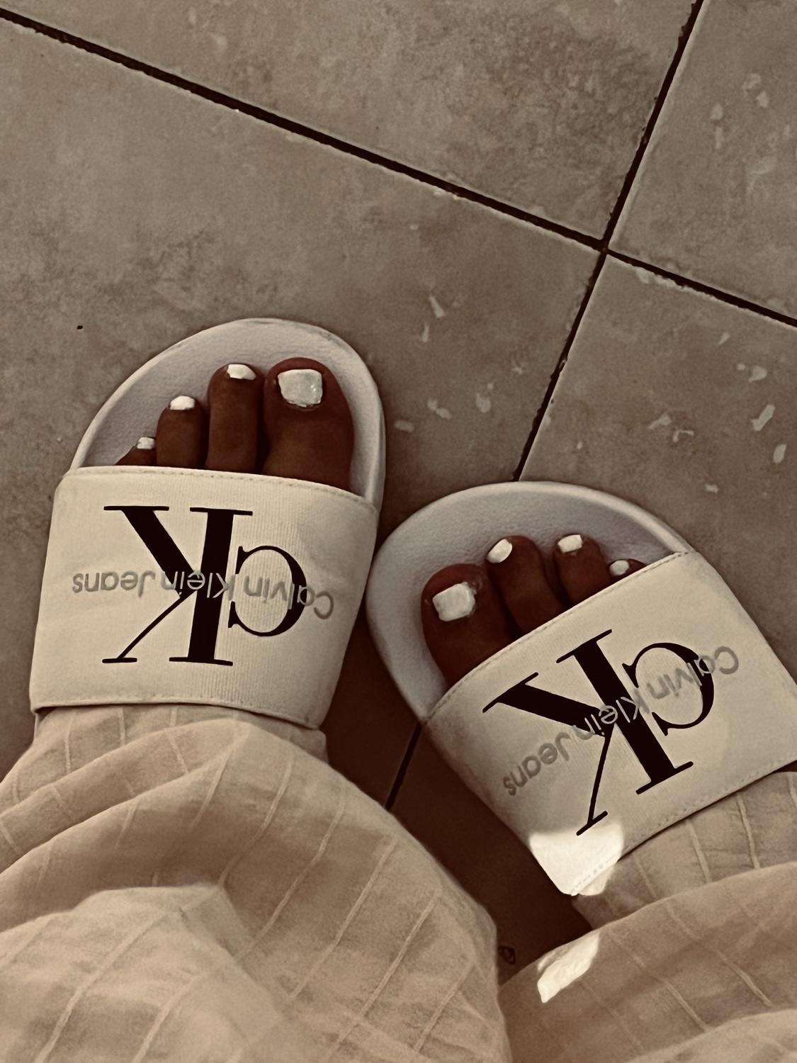 Lovely_feet75's media