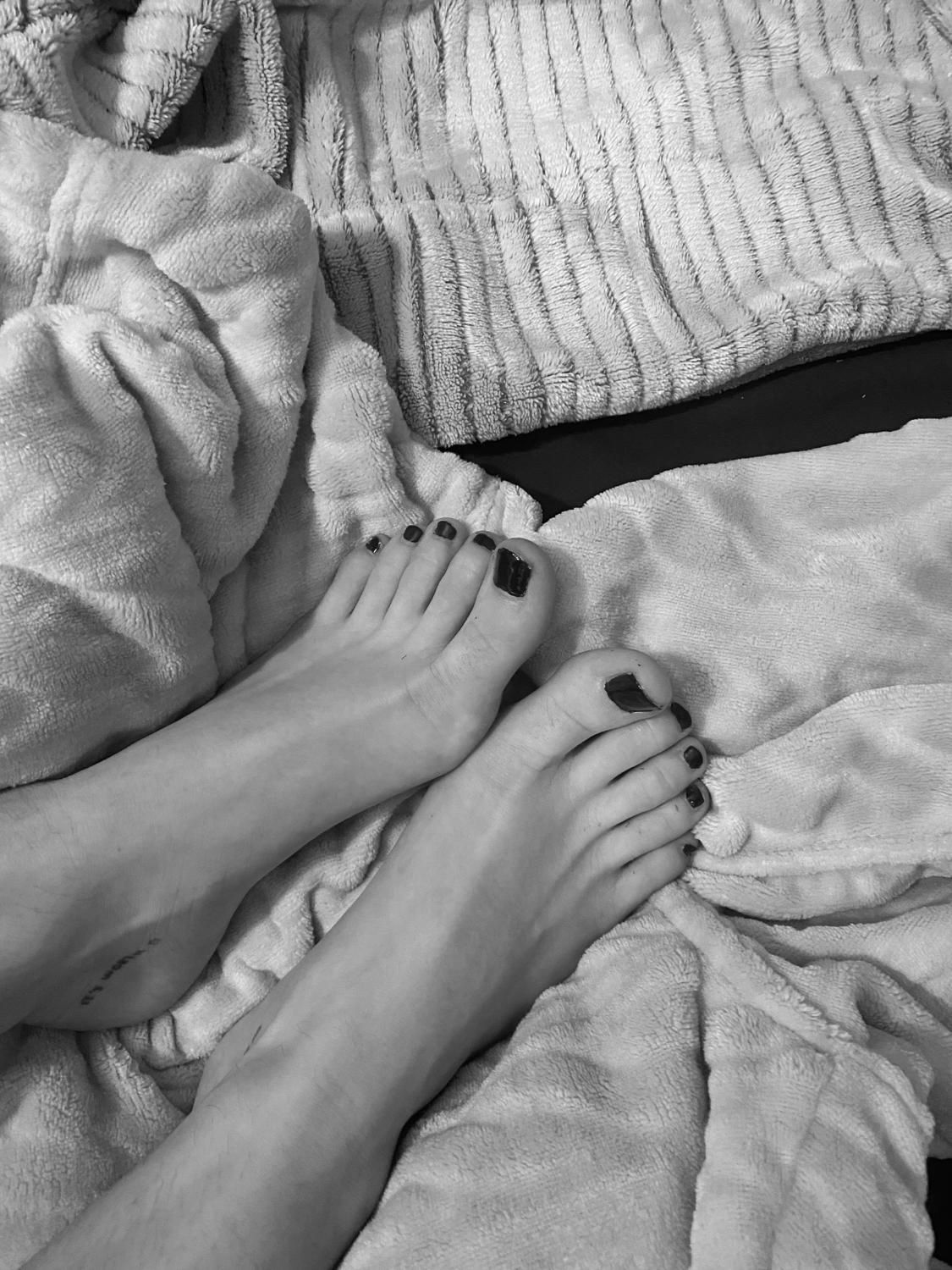 Lovemyfoot08's media
