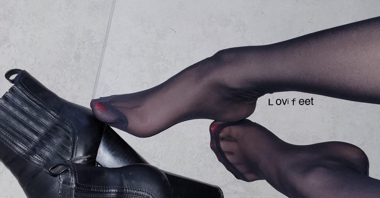 Lovifeet's media