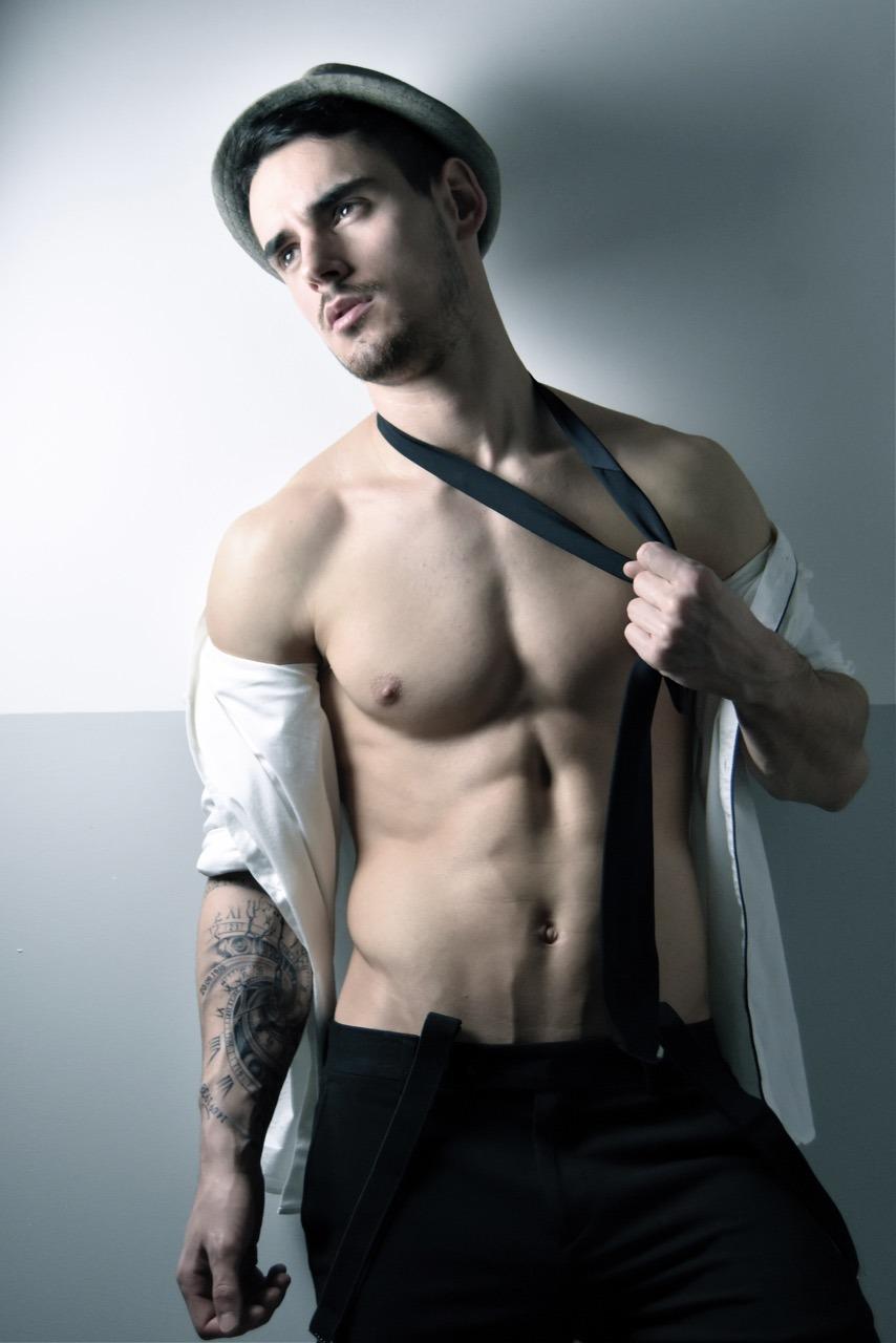 Loyk_model's media
