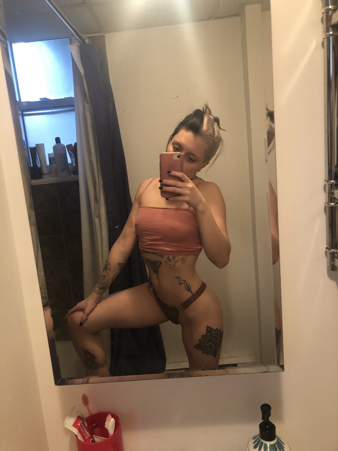 Luciferienne's media