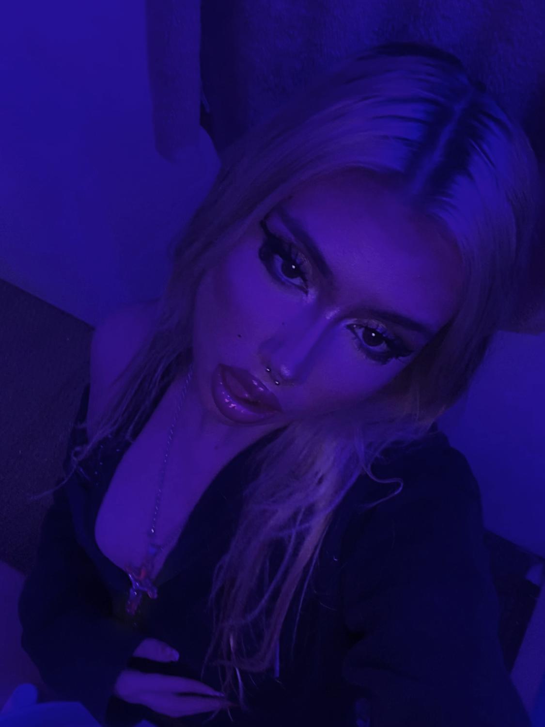 Lucydoll_'s media