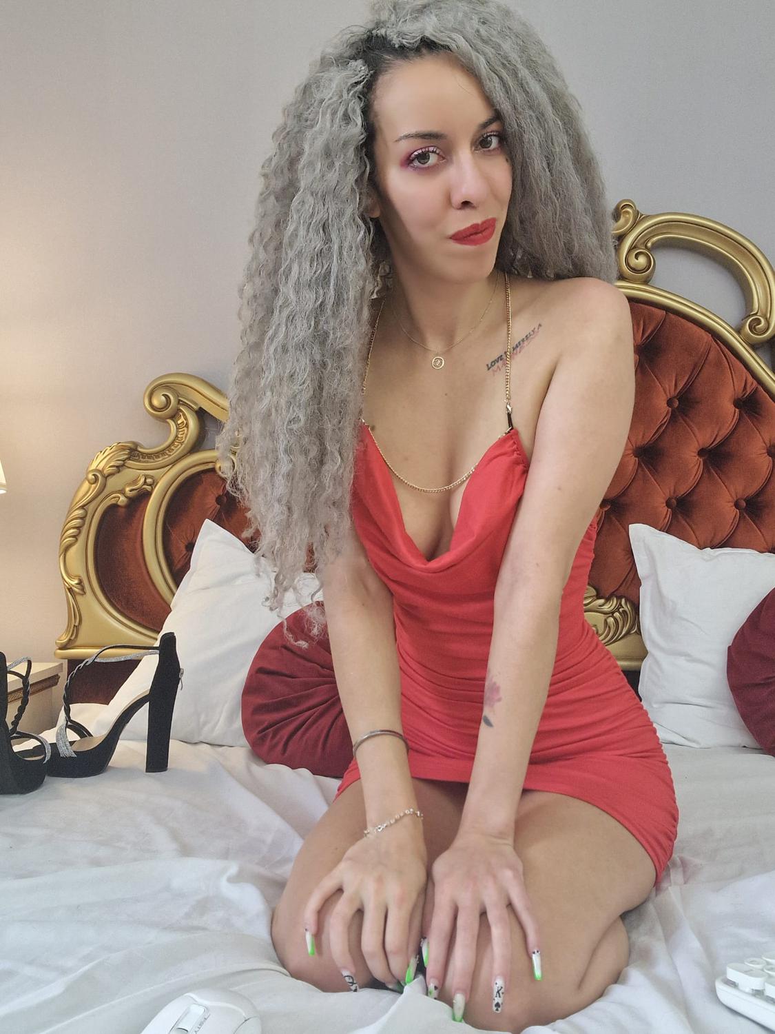Lucyluxxx's media