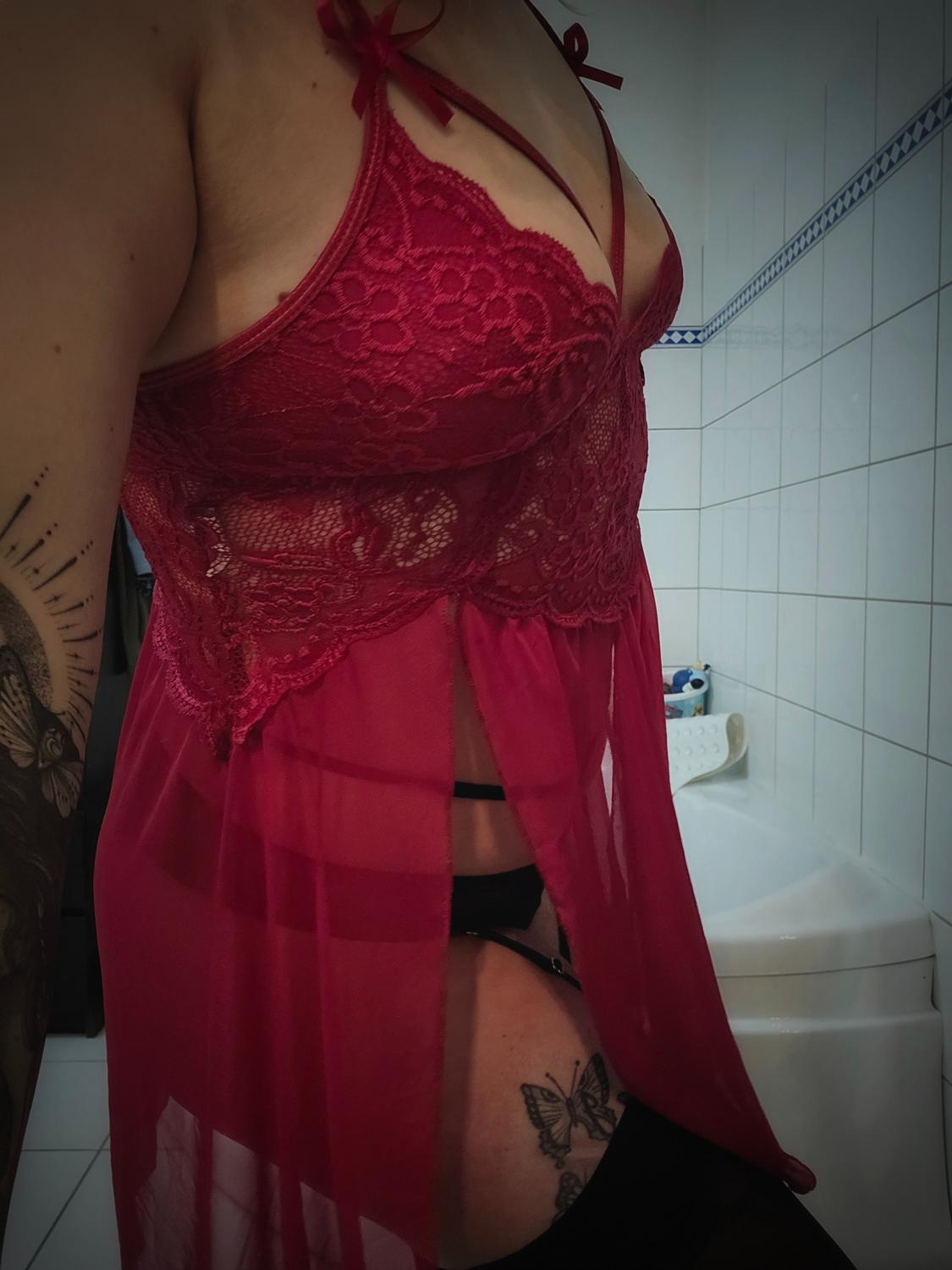 Lushgemini's media