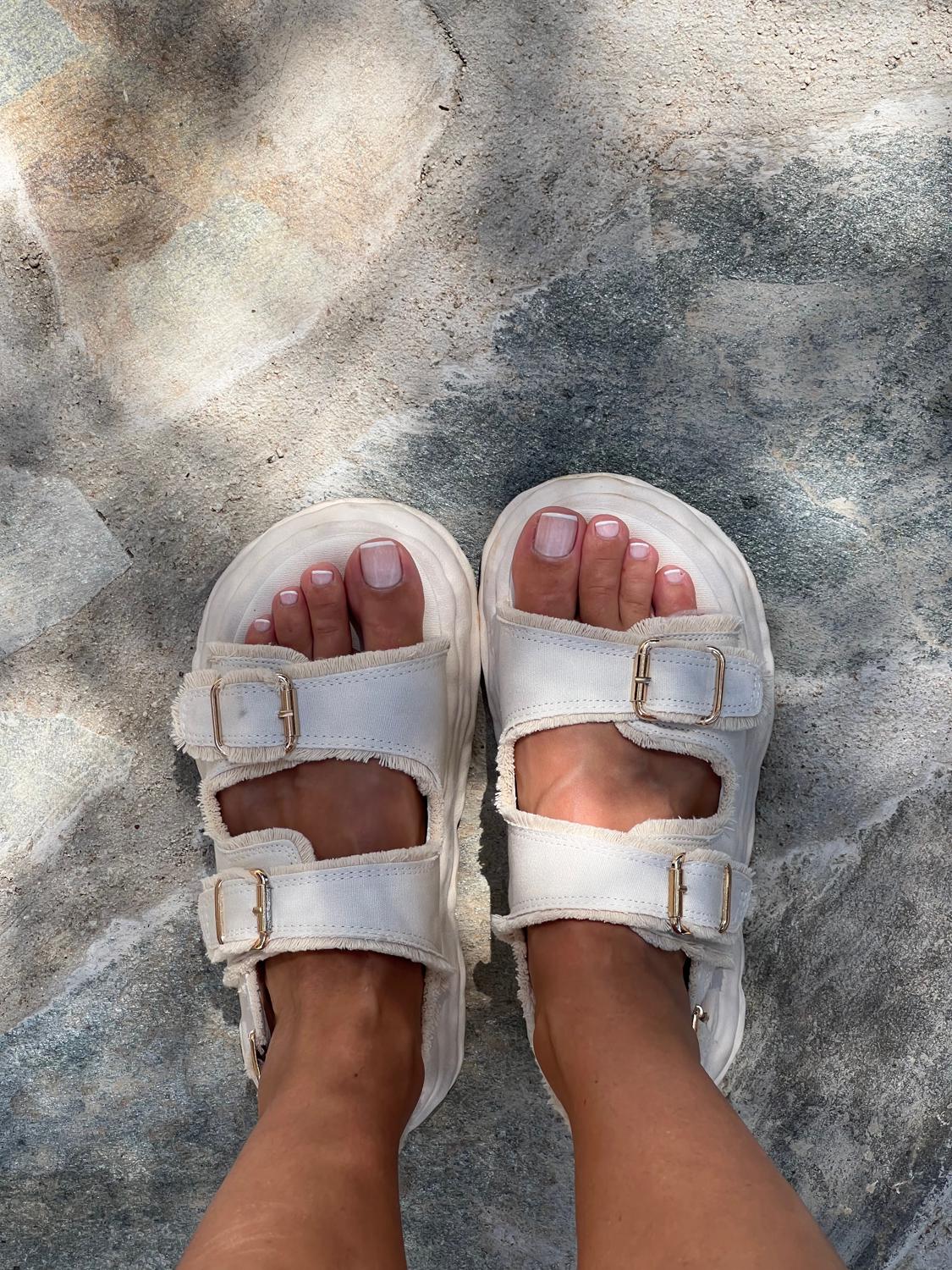 Luxuryfeet17's media