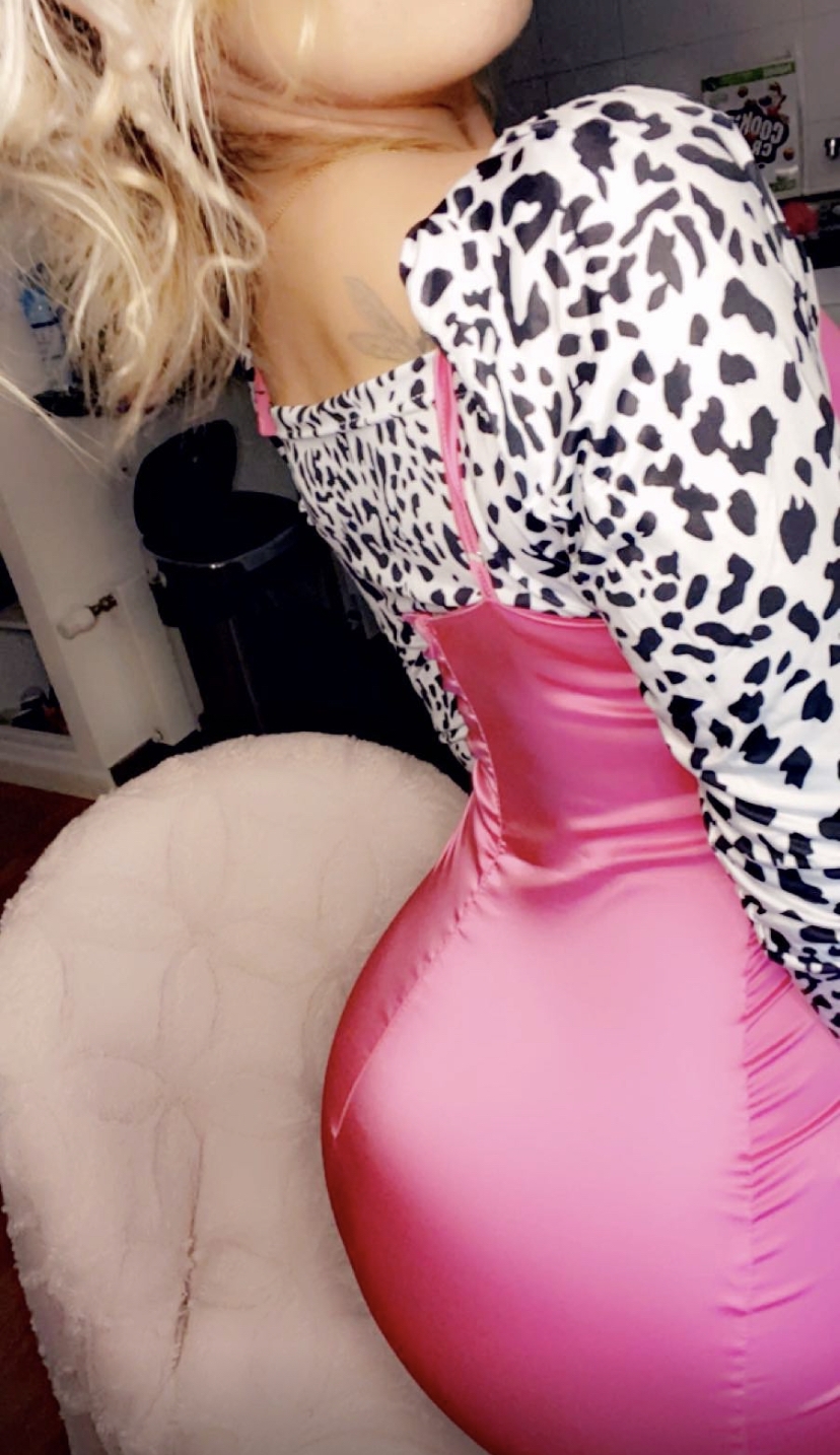 Lyajolie's media