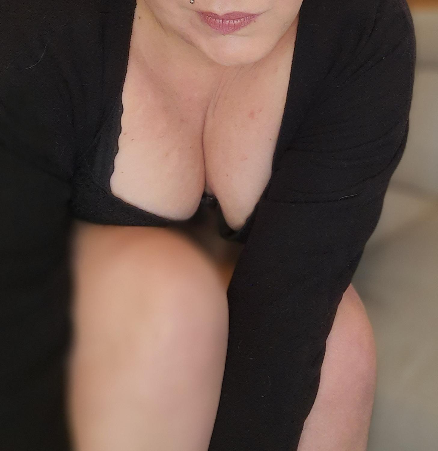 Lylycurvy's media