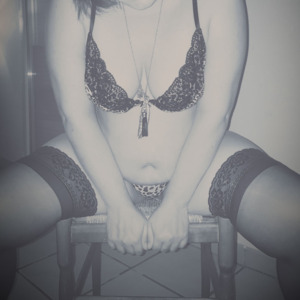Lylycurvy's media