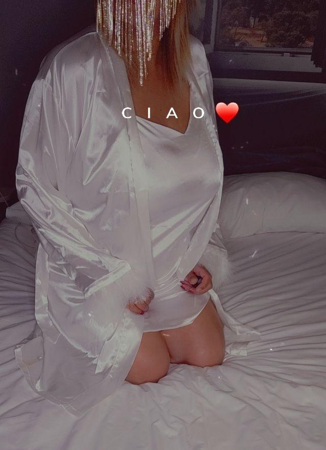 Lyna_hot13's media