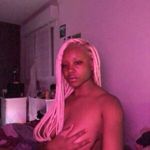 Macadamia's avatar