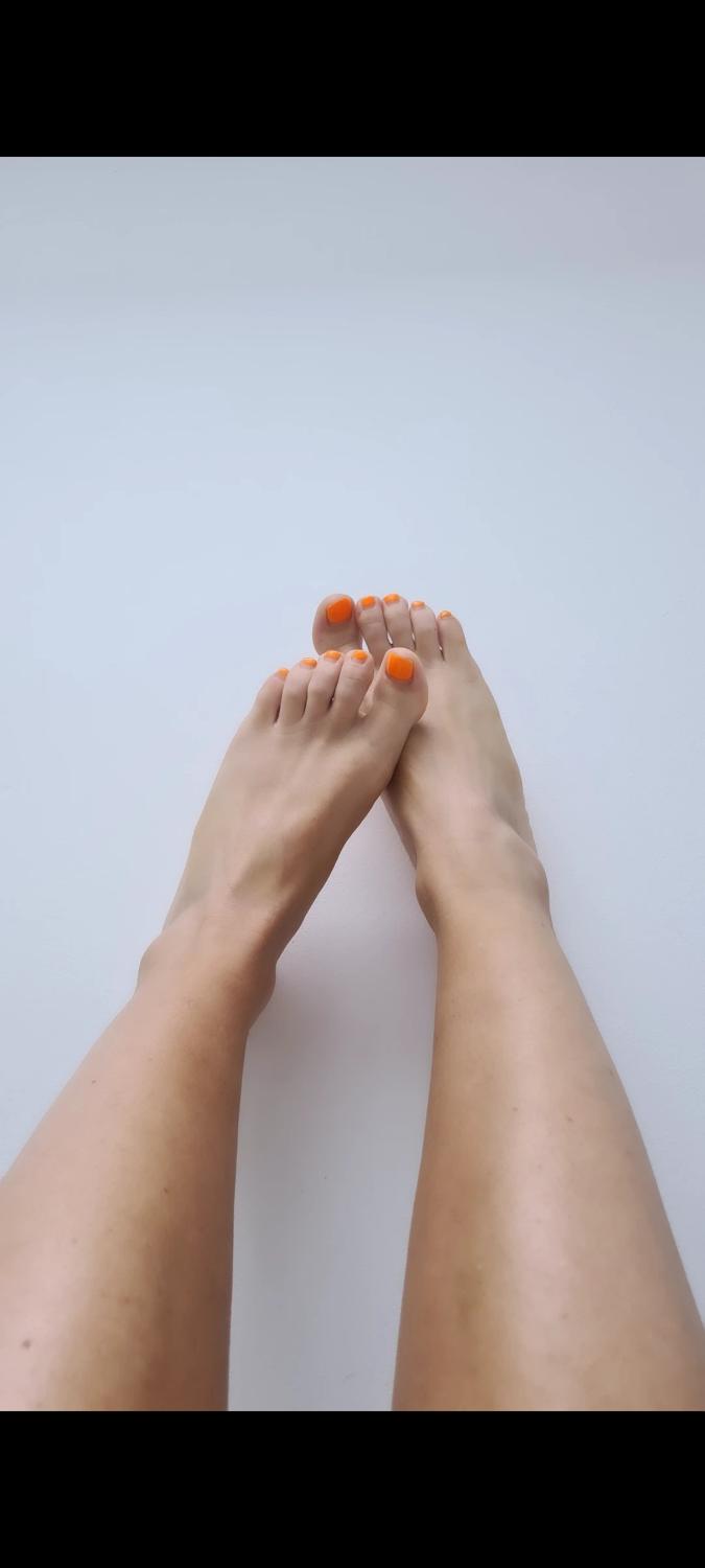Madame-feet's media