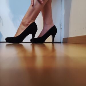 _mademoiselle_feet_'s media