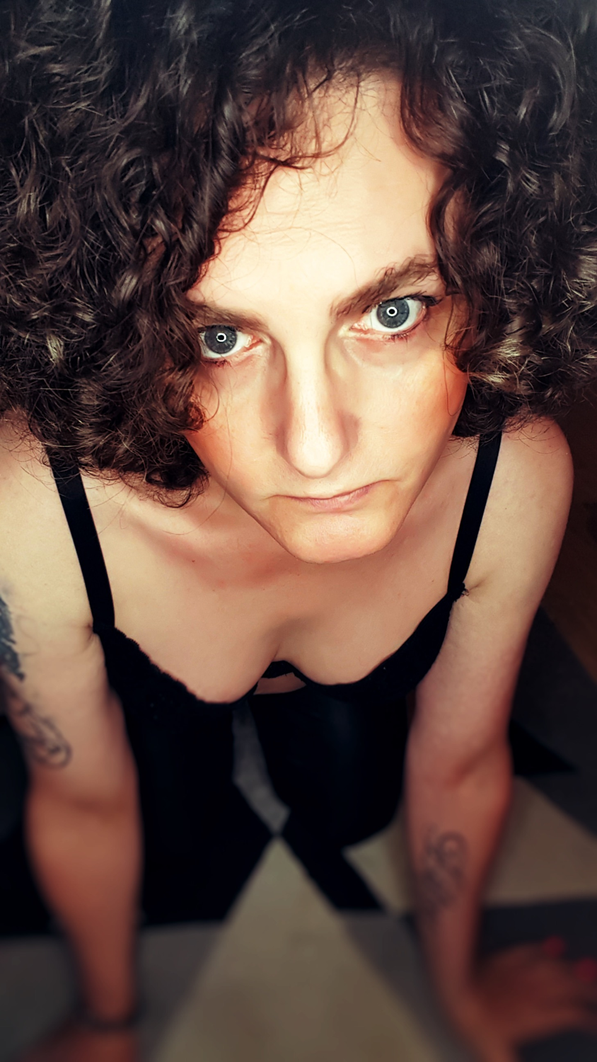 Maelle-transgenre's media
